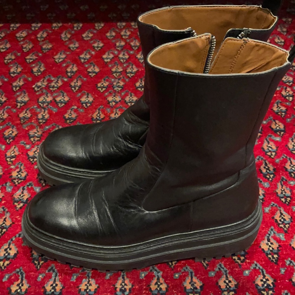 Leather lug sole Zara boots